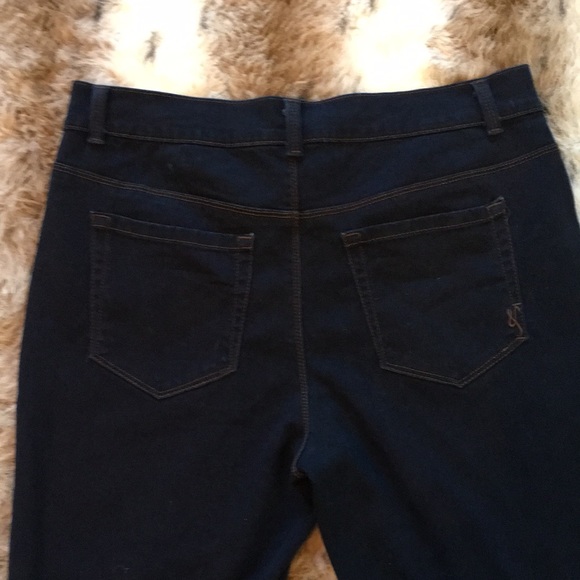Style & Co. Jeans - Modern Boot - Tummy Control - Picture 8 of 9